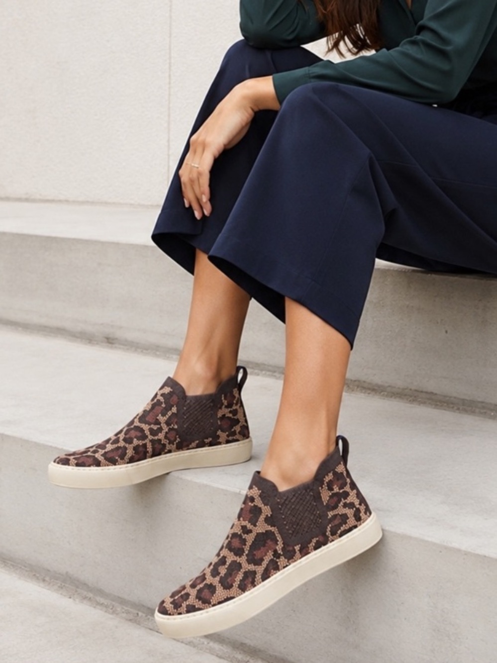 Rothy’s Chelsea Wildcat Leopard Knit Ankle Boots Sneakers Sz 11